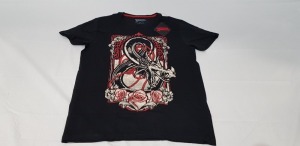 32 X BRAND NEW DUNGEONS AND DRAGONS MENS T-SHIRTS IN BLACK/WHITE/RED ALL IN SIZE MEDIUM - IN ONE TRAY - TRAY NOT INCLUDED