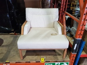 1 PIECE ETHIMO HIGH END ITALIAN OUTDOOR FURNITURE LOT TO INC - GRAND LIFE BERGERE ARMCHAIR RRP £1756.67 ( PLEASE NOTE THIS IS EX SHOWROOM DISPLAY )