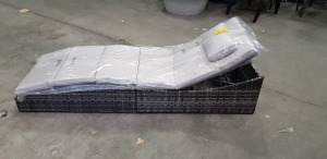 1 X BRAND NEW STUDIO FOLDING RATTAN LOUNGER - WITH FULL LENGTH CUSHION AND HEADREST CUSHION - IN GREY COLOUR - IN 1 BOX