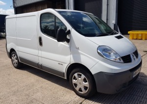 WHITE RENAULT TRAFIC SL27 DCI DIESEL PANEL VAN 1995CC FIRST REGISTERED 27/11/2014 REG: MW64 EKO MILEAGE : 108,839 HAS V5 & MOT UNTIL 9/10/24 KEYS