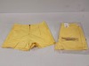 32 X BRAND NEW AEROPOSTALE WOMENS CHINO SHORTS IN YELLOW IN SIZE 26R - IN ONE BOX