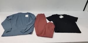 20 X BRAND NEW MIXED LAUNDRY MARKET CLOTHING LOT CONTAINING TRACKSUIT BOTTOMS IN COLOURS GREEN , BLUE , BURGUNDY IN MIXED SIZES & T-SHIRTS IN MIXED COLOURS IE RED , WHITE , OLD LAVENDER IN MIXED SIZES IN MIXED SIZES - UNISEX JUMPERS IN GREY IN MIXED SIZES