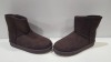 10 X BRAND NEW WOMENS WINTER BOOTS IN CHESTNUT IN MIXED SIZES WITH 7 IN UK SIZE 5 , 3 IN UK SIZE 4 IN ONE BOX