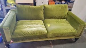 1 X 2 SEATER VELVET STYLE SOFA IN GREEN - 200X96X72CM PLEASE NOTE RIP ON FRONT LEFT CORNER (SOFA.COM RETURNS)