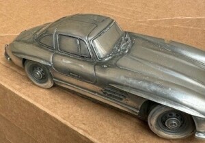 MERCEDES-BENZ 300SL GULLWING SCULPTURE *** NOTE: ASSETS LOCATED IN CROYDON. WILL NEED COLLECTING IN PERSON BY 30TH AUGUST 2024 TO AVOID STORAGE CHARGES ***