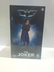 1 X BRAND NEW THE JOKER (DC MOVIE 2) 1:6 SCALE STATUE - THE DARK KNIGHT TRILOGY - MINT CONDITION