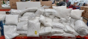 LARGE AMOUNT OF BRAND NEW BEDDING LOT CONTAINING COROVIN MATTRESS PAD WITH ELASTIC STRAPS - KING SIZE BED DUVET 3.0 TOG - COROVIN MATTRESS PROTECTOR 30-75 - 16 X 12 HOLLOW FIBRE CUSHION - LARGE AMOUNT OF MATTRESS PROTECTORS IN VARIOUS SIZES - VARIOUS PILL