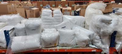 LARGE AMOUNT OF BRAND NEW BEDDING LOT CONTAINING ISLAND DUVET 10.5 TOG - GOOSE FEATHER & DOWN DOUBLE DUVET SIZE 200CM X 200CM TOG 13.5 - SUPERKING DUVET 15 TOG 260CM X 220CM - MUSBURY FABRICS QUILTED PILLOWCASES VARIOUS CUSHIONS ON A FULL BAY