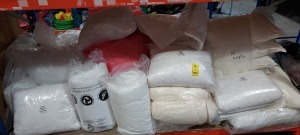 LARGE AMOUNT OF BRAND NEW MIXED BEDDING LOT CONTAINING GOOSE AND FEATHER DOWN DUVET 13.5 TOG SIZE SINGLE - THE FINE BEDDING COMPANY VEGAN DOWN DUVET - MATTRESS PROTECTOR ELASTIC STRAPS SIZE 48 X 75 - HOLLOW FIBRE CUSHIONS - VARIOUS SIZED CUSHIONS ETC ON A