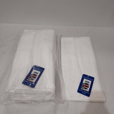 30 X BRAND NEW MUSBURY FABRICS SUPERSOFT TOWELS IN WHITE SIZE 50 X 90 IN ONE BOX