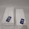 30 X BRAND NEW MUSBURY FABRICS SUPERSOFT TOWELS IN WHITE SIZE 50 X 90 IN ONE BOX