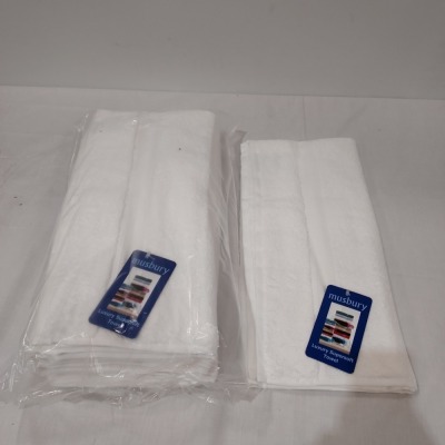 30 X BRAND NEW MUSBURY FABRICS SUPERSOFT TOWELS IN WHITE SIZE 50 X 90 IN ONE BOX