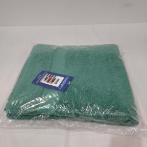 20 X BRAND NEW MUSBURY FABRICS SUPERSOFT TOWELS IN FOREST GREEN SIZE 100 X 150 IN 2 BOXES