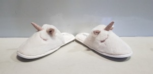 10 X BRAND NEW CHATTERBOX UNICORN SLIPPERS IN WHITE IN UK SIZE 2-3 IN ONE BOX