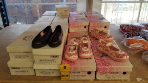 29 X BRAND NEW MIXED GIRLS SHOE LOT CONTAINING 17 HEART AND SOUL GIRLS SCHOOL SLIDE ON SHOES IN BLACK IN SIZES 3, 10, 11, 12 , 13 - 12 LITTLE MISS GRACE FLORAL SLIDE ON VELCRO STRAP SHOES IN SIZES EU 23- 25-26-27-28-30-31-32