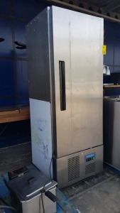 1 X USED POLAR 3 SHELF INDUSTRIAL STAINLESS STEEL FRIDGE ON WHEELS - MODEL G590/02 - 190X67X70CM