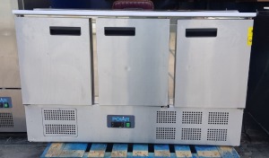 1 X USED STAINLESS STEEL POLAR G SERIES SALADETTE COUNTER FRIDGE 368 LITRE CAPACITY - MODEL - G607 - SIZE - 88.5X137X70CM