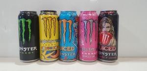 80 X BRAND NEW MIXED MONSTER ENERGY DRINK LOT CONTAINING 24 ROSSI THE DOCTOR FLAVOUR - 16 ORIGINAL MONSTER ENERGY - 16 MANGO LOVO FLAVOUR - 12 BAD APPLE FLKAVOUR - 12 ULTRA ROSA FLAVOUR - ALL 500 ML - IN 2 TRAYS - TRAYS NOT INCLUDED