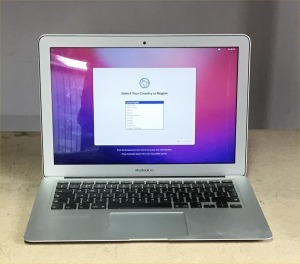 APPLE 13 INCH A1466 EMC 2925 MACBOOK WITH INTEL I5-5250U CPU, 4GB RAM, 250GB STORAGE, MACOS MONTEREY - NO POWER LEAD