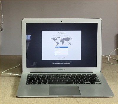 APPLE 13 INCH A1466 EMC 2632 MACBOOK WITH INTEL I5-4260U CPU, 4GB RAM, 250GB STORAGE, MACOS CATALINA, FAULTY BATTERY - NO POWER LEAD