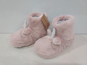 10 X BRAND NEW KIDS SLIPPER UNICORN BOOTS STYLE NAME LOTTIE IN PINK IN SIZE SMALL UK11/12 IN ONE BOX