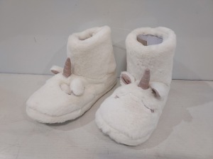 10 X BRAND NEW ADULTS SLIPPER UNICORN BOOTS STYLE NAME LOTTIE IN CREAM IN SIZE XL UK 4/5 IN ONE BOX