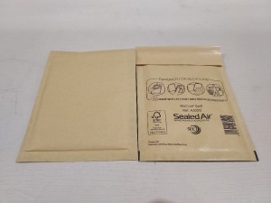 1800 X BRAND NEW SEALED AIR BUBBLE LINED POSTAL BAGS ( 110 X 160 MM ) - IN 18 BOXES