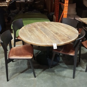 1 X ROUND WOOODEN TABLE (H 77 CM X 120 CM DIAM ) WITH 4 X WOODEN / LEATHER LOOK PADDED CHAIRS IN BROWN ( SCUFFS ON CHAIRS )