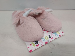 10 X BRAND NEW KIDS CHATTERBOX SLEEPY UNICORN SLIPPERS STYLE NAME ISABEL IN PINK SIZE UK M 13/1 IN ONE BOX