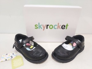 10 X BRAND NEW GIRLS SCHOOL SHOES IN BLACK WITH VELCRO STRAP WITH CAT SYMBOL IN SIZE'S 9 IN UK7 AND ONE IN UK 9 IN ONE BOX