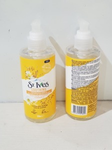 14 X BRAND NEW ST.IVES SOOTHING DAILY FACIAL CLEANSER CHAMOMILE 200ML