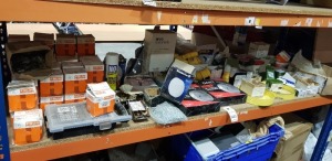 1 X FULL SHELF MIXED LOT CONTAINING DART 210MM BI METAL HOLESAW / ARCO EAR PLUGS / VARIOUS SCREWS IE. M4 X 30, M4 X 16, M5 X 40 / FRUH PROFILE SCREW CLAW TONGUE AND GROOVE / SPRAY CONTACT ADHESIVE / SUNDSTROM PRE-FILTERS / BALS 3 PIN PLUGS / ETC