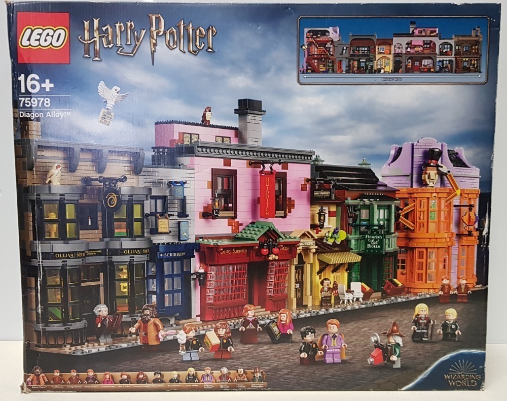 1 X BRAND NEW BOXED LEGO HARRY POTTER DIAGON ALLEY ( ITEM 75978