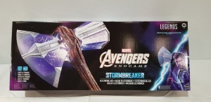 1 X BRAND NEW BOXED MARVEL AVENGERS ENDGAME STORMBREAKER ELECTONIC AXE WITH LIGHTS AND SOUND