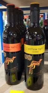 10 X BRAND NEW MIXED RED WINE LOT CONTAINING , YELLOW TAIL MERLOT AND YELLOW TAIL SHIRAZ . ALL 75CL