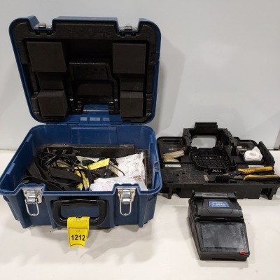 1 X FIBRE MASTER SUMITOMO ELECTRIC FUSION SPLICER - T-502S - WITH CARRY CASE ( CHECK PICTURES FOR ATTACHMENTS )