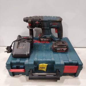 1 X BOSCH BRUSHLESS MOTOR HAMMER DRILL ( GBH 18V-21 ) WITH 2 X BOSCH 18V - 4.0AH LI-ION BATTERYS - 1 X CHARGER AND CARRY CASE