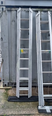 1 X LYTE 5B TRIPLE EXTENSION ALUMINIUM SILVER LADDERS - 2.5 - 5.96 METERS - ROLE RUNG SUPPORT AND LASHING ROPE - ALSO TO INCLUDE ANTISLIP LADDER STOPS