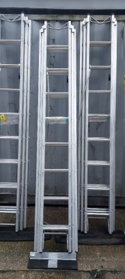 1 X LYTE 5B TRIPLE EXTENSION ALUMINIUM SILVER LADDERS - 2.5 - 5.96 METERS - ROLE RUNG SUPPORT AND LASHING ROPE - ALSO TO INLCUDE ANTISLIP LADDER STOPS