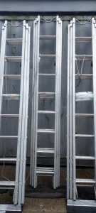 1 X LYTE 5B TRIPLE EXTENSION ALLUMINIUM SILVER LADDERS - 2.5 - 5.96 METERS - ROLE RUNG SUPPORT AND LASHING ROPE - ALSO TO INLCUDE ANTISLIP LADDER STOPS