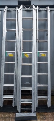 1 X LYTE 5B TRIPLE EXTENSION ALLUMINIUM SILVER LADDERS - 2.5 - 5.96 METERS - ROLE RUNG SUPPORT AND LASHING ROPE - ALSO TO INLCUDE ANTISLIP LADDER STOPS