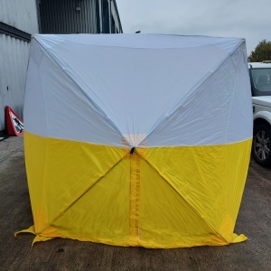 5 X BRAND NEW FUSION SHELKTER POP TUP TENTS - 180 X 180 X 200 CM - IN YELLOW AND WHITE - IN 5 BOXES