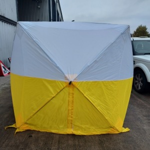 5 X BRAND NEW FUSION SHELKTER POP TUP TENTS - 180 X 180 X 200 CM - IN YELLOW AND WHITE - IN 5 BOXES