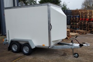 DESILTING TRAILER SET - CONSISTING: BLUE LINE TRAILER TAMDEM AXLE BLT DB 003 55R-010177 E D 18, 47 DC18, 47 S200 V. WITH ROLLER SHUTTER REAR AND SIDE ENTRY DOORS & SPARE WHEEL JETCHEM HIGH PRESSURE WATER JETTING SYSTEM, VANGUARD EFI 23 HP KEYWAY SHAFT ENG