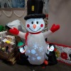 1 X CHRISTMAS DECORATION INFLATABLE SNOWMAN WITH PENGUINS. ( NOTE IMPERFECT WORKING CONDITION )