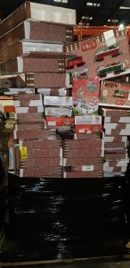 1 X MIXED CHRISTMAS PALLET LOT MERRY CHRISTMAS SANTA RACE GAME AND PLATFORM 53 BY PREMIER CLASSIC TRAIN SETS ON ONE LARGE PALLET ( NOTE ALL CUSTOMER RETURNS)