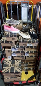 50 X BRAND NEW MIXED KEDDO SHOE LOT TO INCLUDE MANMADE NUBUCK MENS BOOTS - MANMADE SUEDE SMART SHOES - GREY TRAINERS - PINK PUMPS - CREAM SLIDE ONS - ALL IN VARIOUS SIZES