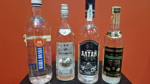 4 X VARIOUS BOTTLE OF IMPORTED VODKA TO INCLUDE, HAWA, KOZAYVKUU, ALTAN, MOSKOVSKAYA, SEE PHOTOS FOR FULL DETAILS