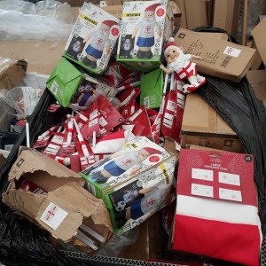 LARGE AMOUNT BRAND NEW MIXED ENGLAND CHRISTMAS LOT TO INCLUDE INFLATABLE SANTA - LARGE ENGLAND CHRISTMAS FLAGS - ENGLAND CHRISTMAS CAR FLAGS - GARDEN GNOMES - ETC ON FULL PALLET (PALLET BOX NOT INCLUDED)