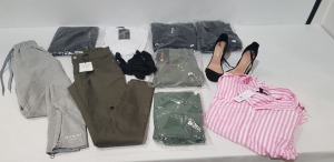 10 X BRAND NEW MIXED CLOTHING LOT TO INCLUDE NEW LOOK HEELS SIZE 5, NEW LOOK SIZE 10 JEANS, M V M NT JOGGERS IN MIXED SIZES ETC (P)